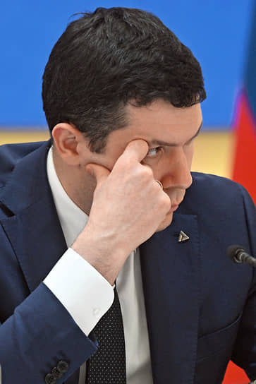 Антон Алиханов
