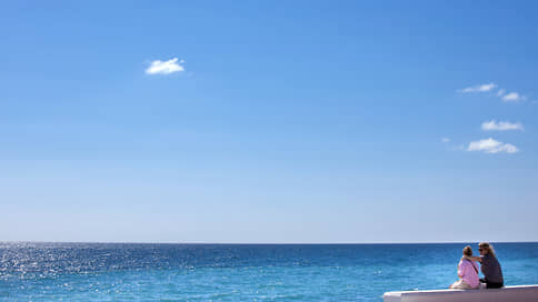 Турпоток направился на Хайнань // Почему китайский курорт так популярен среди россиян