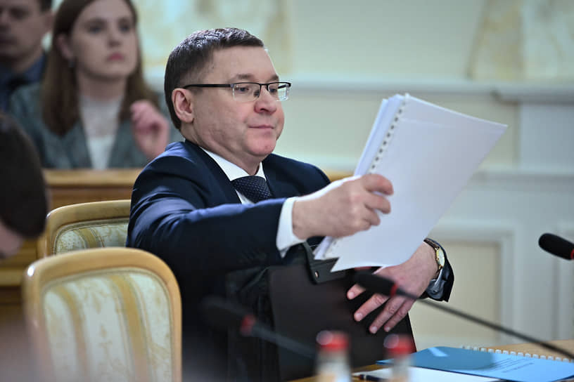 Владимир Якушев давно знаком элитам УрФО 