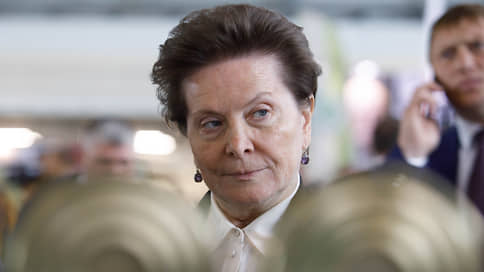 Губернатор уступила мэру // Сменился глава Ханты-Мансийского автономного округа