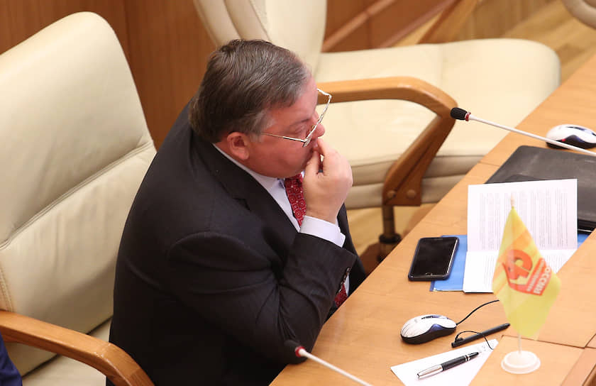 Депутат Виктор Маслаков 