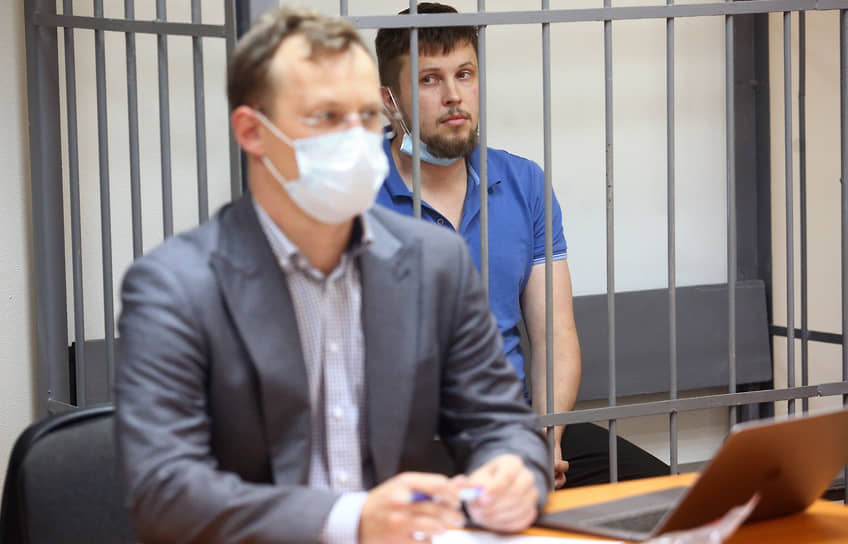 Всеволод Могучев с адвокатом