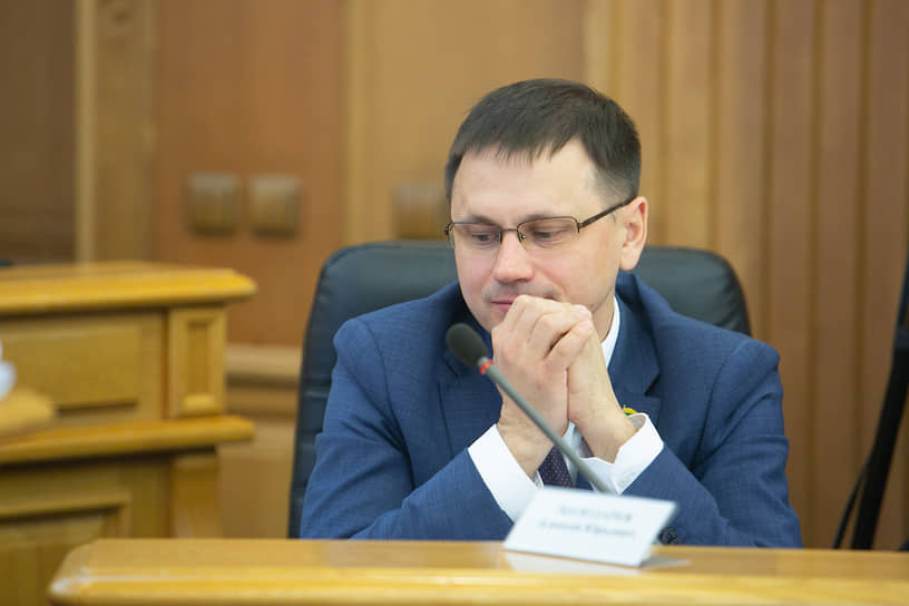  Депутат Алексей Холодарев 