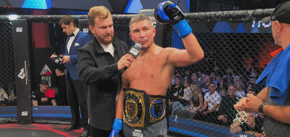 В вице-главном бое временным чемпионом мира гран-при RCC Fair Fight по кикбоксингу стал Алексей Ульянов