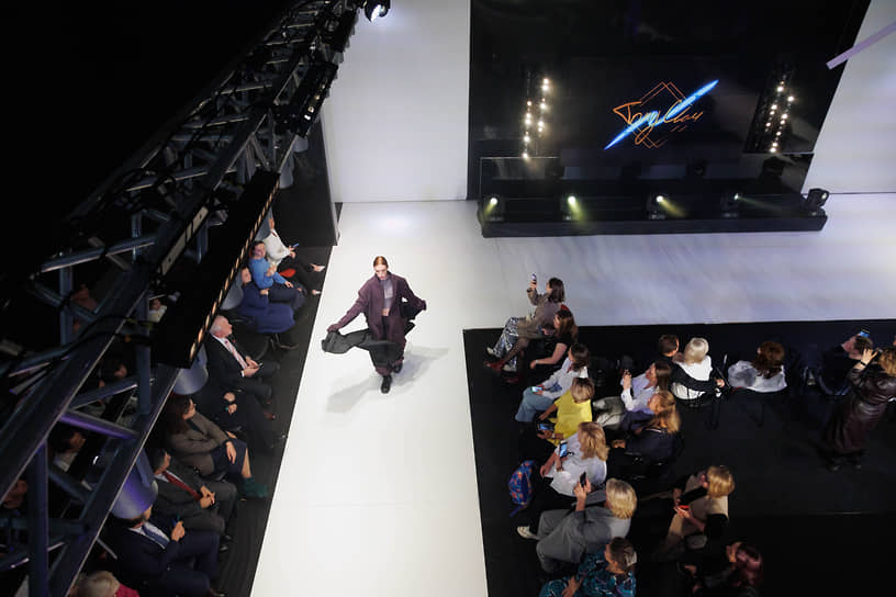 Открытие EkbFW ("Недели моды в Екатеринбурге") в Уральском центре развития дизайна 
