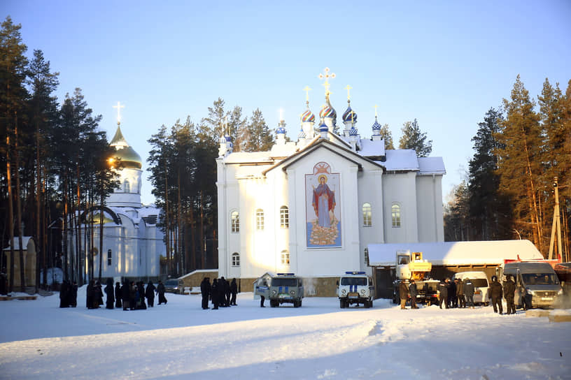 Среднеуральский женский монастырь 