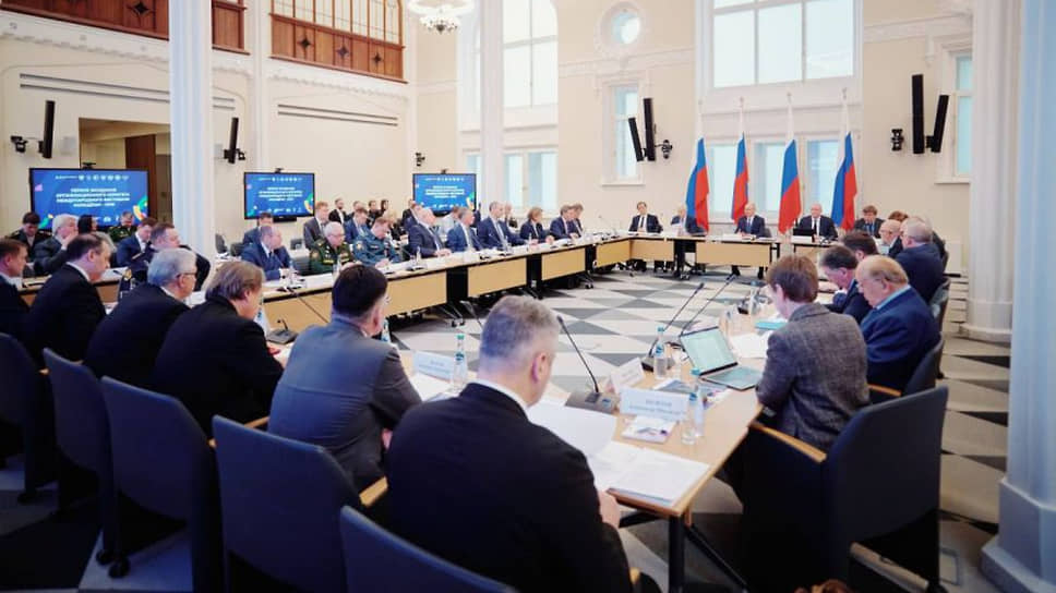 Первое заседание оргкомитета Международного фестиваля молодежи 2026 года в Москве