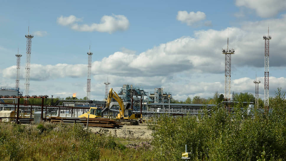 В 1960-х годах на территории Уватского района началось строительство нефте- и газопроводов