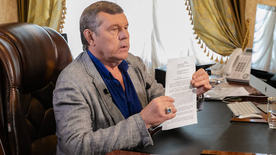 Александр Новиков подготовил жалобу на судью Ленинского райсуда, которая отказывалась принимать его заявление по взысканию компенсации за незаконное уголовное преследование