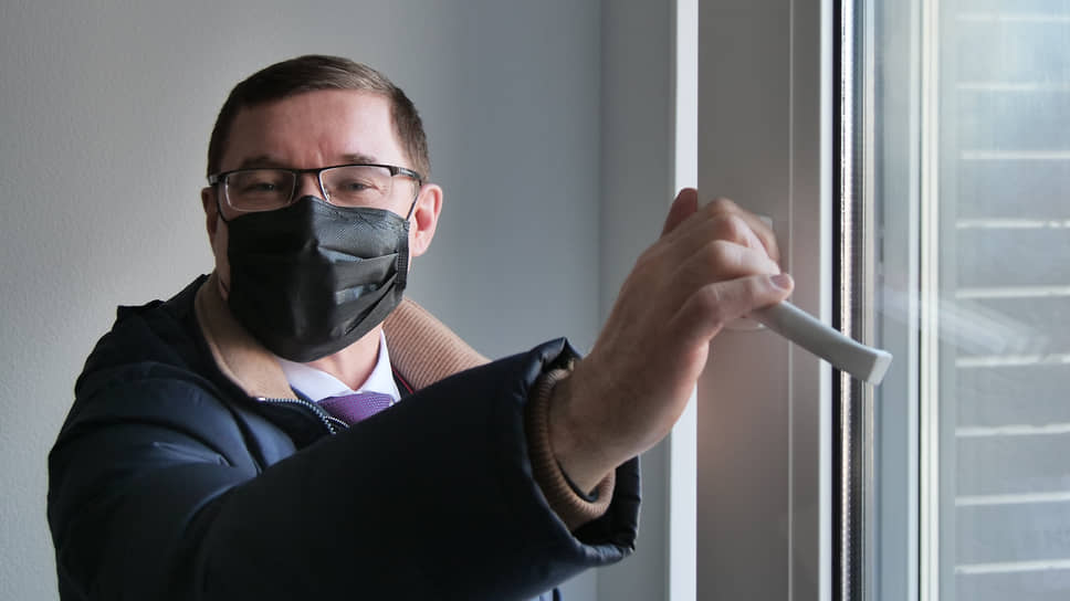 Уральский полпред Владимир Якушев попал под санкции Канады. «Под санкции “коллективного Запада” попадаем все мы — жители России. Но для того, чтобы, например, любить и играть в хоккей, совершенно не обязательно ехать в Канаду. Я, например, точно не собираюсь», — заявил Владимир Якушев.  