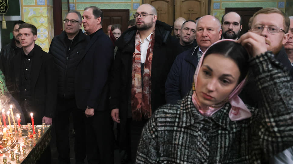 Праздничное Пасхальное богослужение в Свято-Троицком кафедральном соборе 