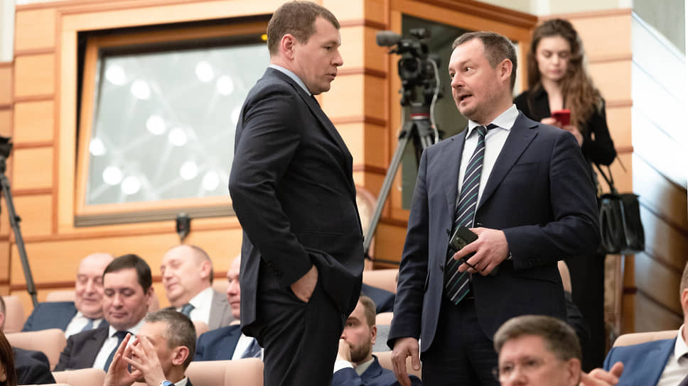 Первый заместитель председателя заксобрания Свердловской области Дмитрий Жуков и глава Сысертского муниципального округа Дмитрий Нисковский  