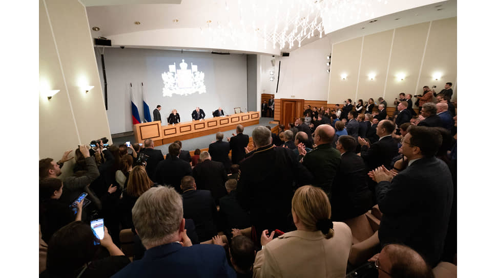 Представление временно исполняющего обязанности губернатора Свердловской области Дениса Паслера в резиденции губернатора 