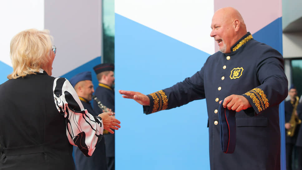 Гости церемонии перед началом мероприятия