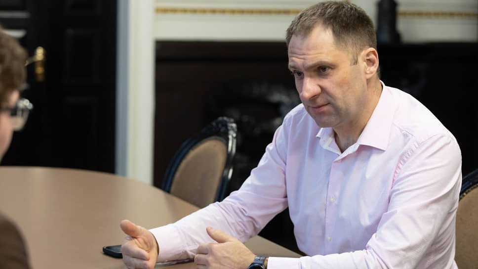 Исполняющий обязанности ректора Уральского федерального университета (УрФУ) Илья Обабков во время интервью