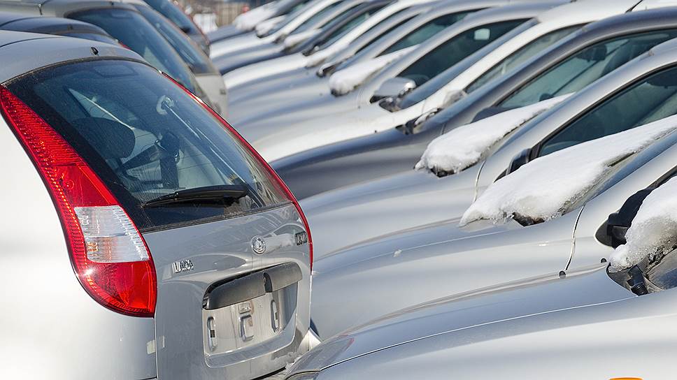 Участники уральского авторынка считают, что он сократится минимум на 25% 
