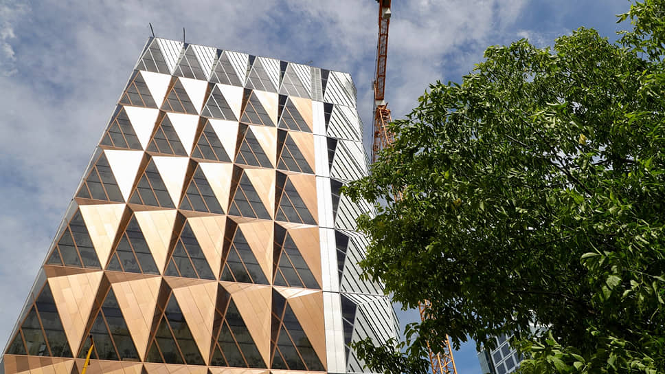 Офис Русской медной компании спроектирован архитектурным бюро Foster+Partners