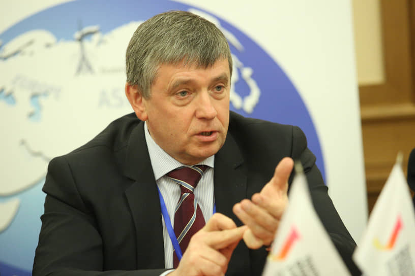 Ректор УрФУ Виктор Кокшаров возглавляет комитет по развитию профессионального образования и трудовым ресурсам с 2013 года 