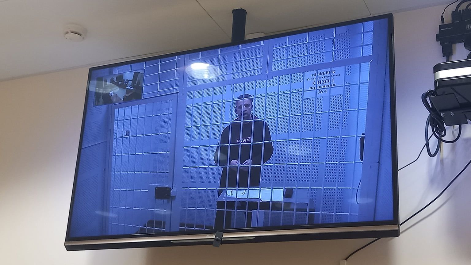 Суд по избранию меры пресечения для экс-главы Ижевска Олега Бекмеметьева  