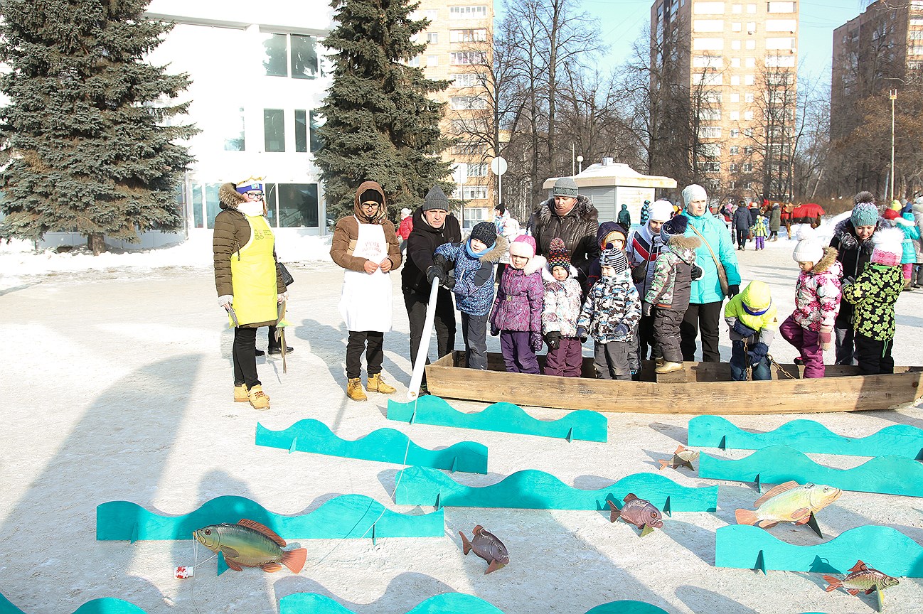 Фестиваль ежегодно проводится в течение двух недель на различных площадках республики.