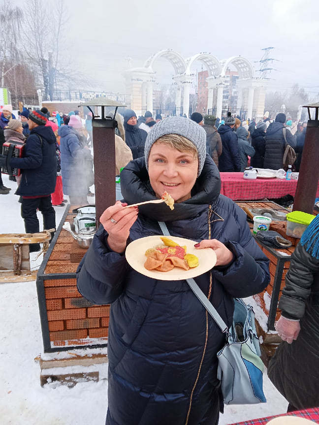Депутат Госдумы РФ от Удмуртии Лариса Буранова отметила, что в этом году побили сразу несколько рекордов. В фестивале приняли участие более 30 тыс. человек, а также было съедено более 10 т пельменей