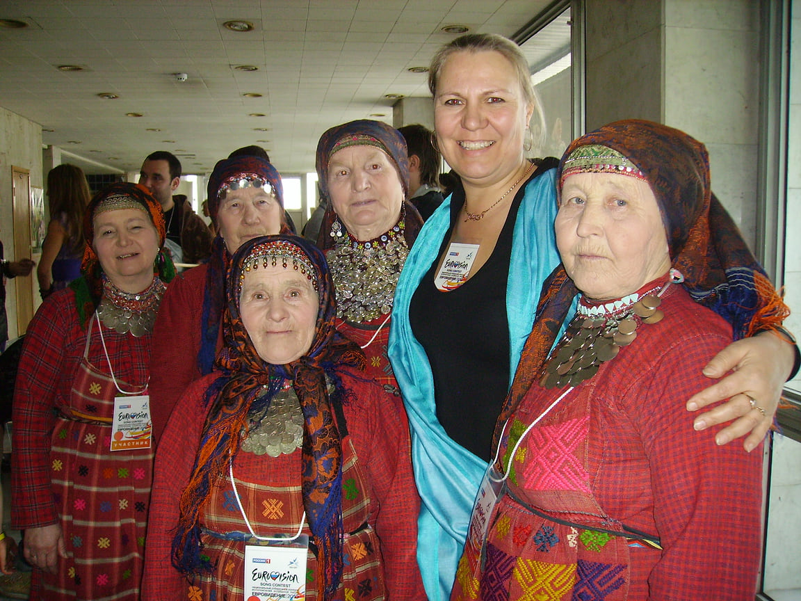 В 2010 году ансамбль впервые принял участие в российском отборочном туре «Евровидения» с песней «Длинная-длинная береста». Ее написала участница коллектива Елизавета Зарбатова 