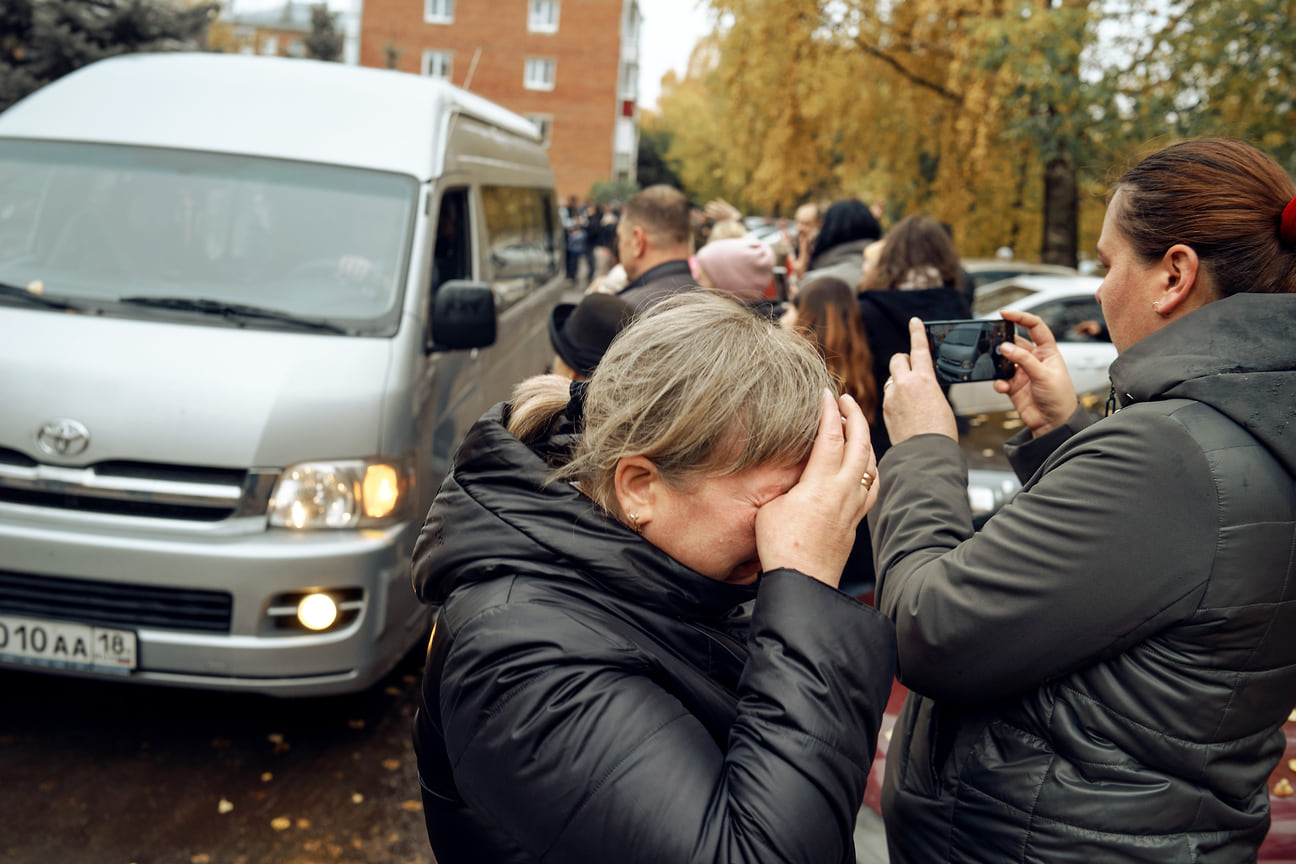 В октябре в столице Удмуртии, Воткинске, Сарапуле, Можге, Киясовском районе и других населенных пунктах состоялась отправка местных жителей, попавших под частичную мобилизацию, и добровольцев 