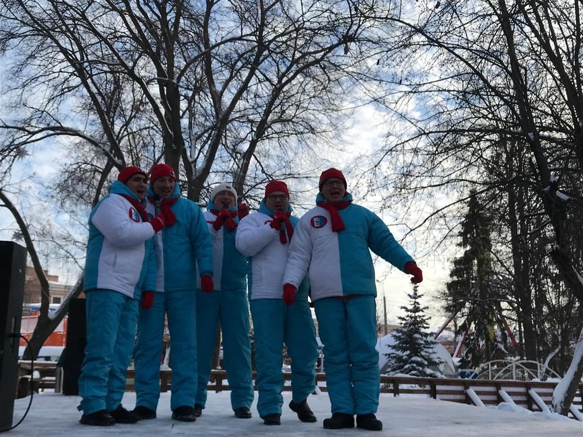 Ижевские отцы соревновались в караоке-батле в День пап фестиваля «Время быть вместе»