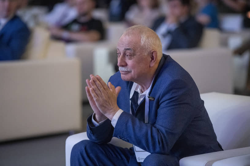 Открытие Kazan Cryptoforum-2024. Заместитель председателя Комитета Госсовета РТ по бюджету Камиль Нугаев на церемонии открытия Kazan Cryptoforum 2024.