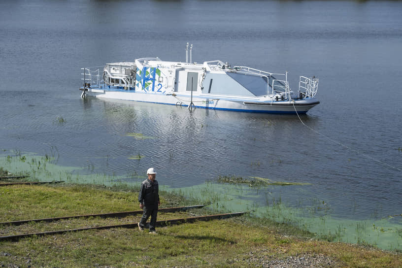 В Зеленодольске спустили на воду первое прогулочное судно на водородном топливе