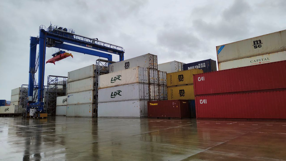 Контейнерный териминал, на 2000 TEU в сутки