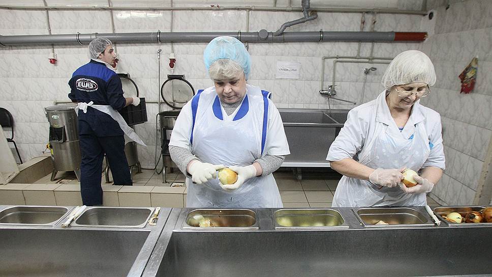 Работникам ЕЦМЗ повысят зарплату на 12% за счет экономии на других расходах и повышения доходов от продаж и производства новой продукции 