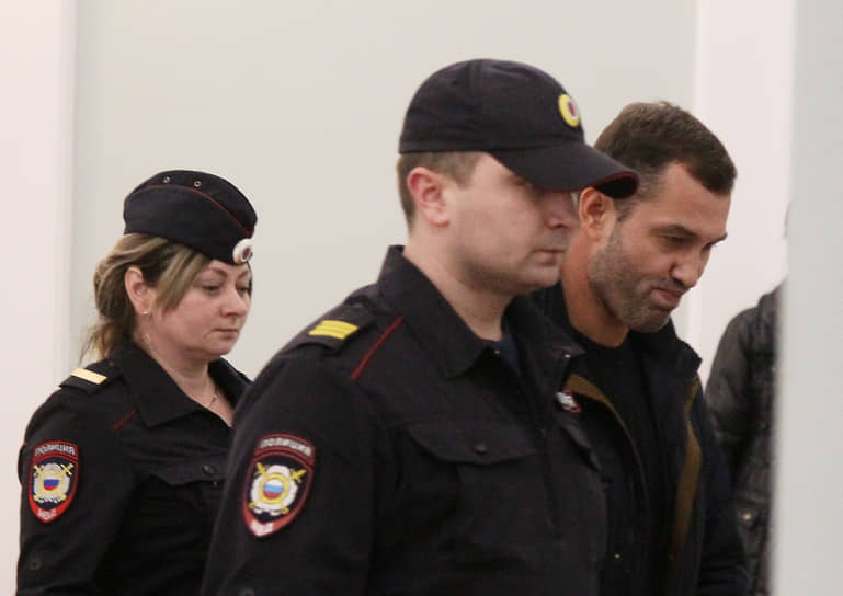 Бывшие полицейские заявили, что доказательства по их уголовному делу сфальсифицированы и они не признают своей вины 