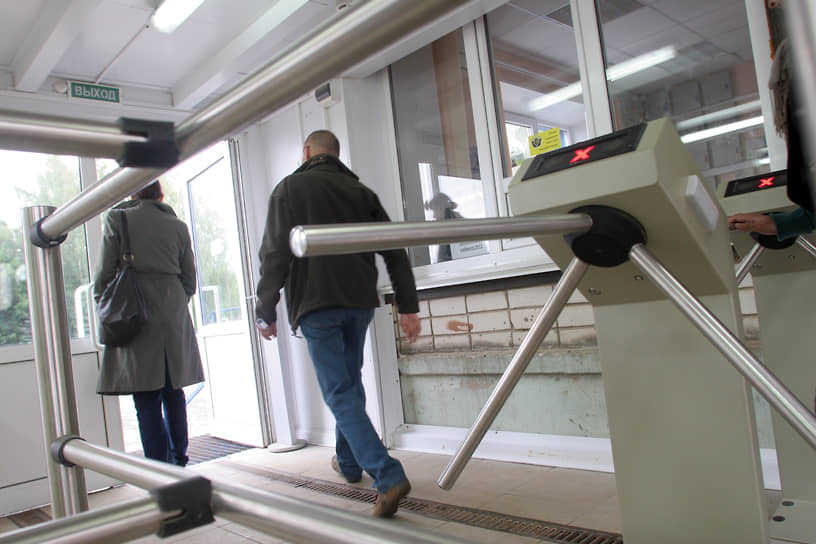 Пока нижегородские заводы повышают зарплату, чтобы привлечь рабочих, власть разрабатывает целевую программу подготовки кадров