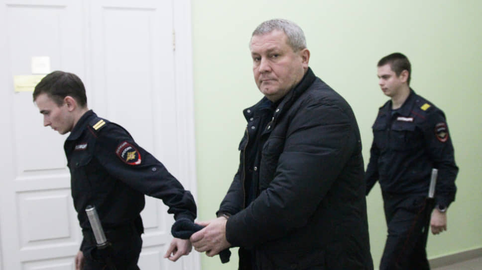 Бывший руководитель ГлавУКС Сергей Куклаев в здании суда 