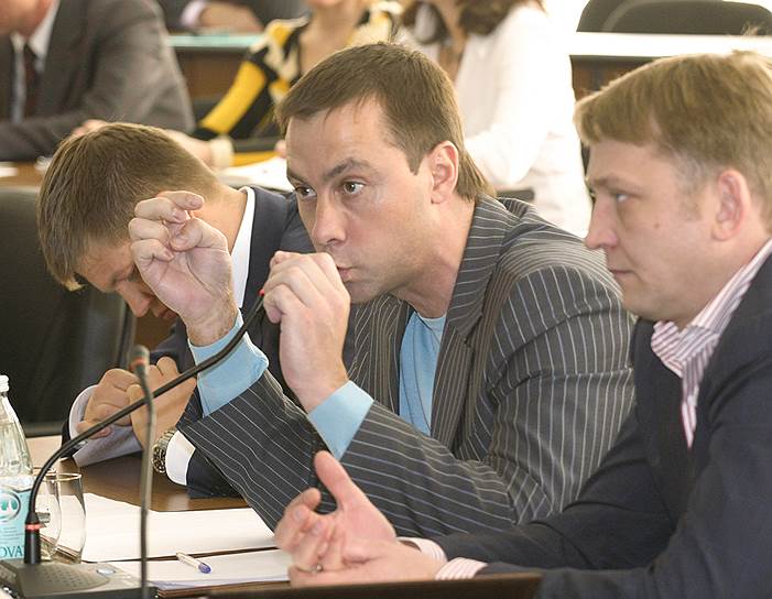 В 2005 году Александр Бочкарев вновь стал депутатом нижегородской думы и возглавил комиссию по имуществу и земельным отношениям 