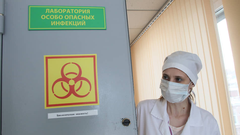 Сегодня медики оказались на переднем краю обороны