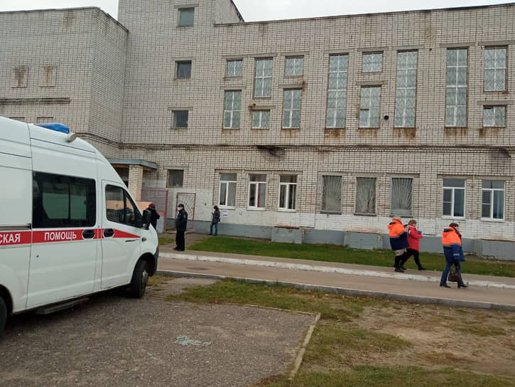 Пункт временного размещения жителей в школе №58  