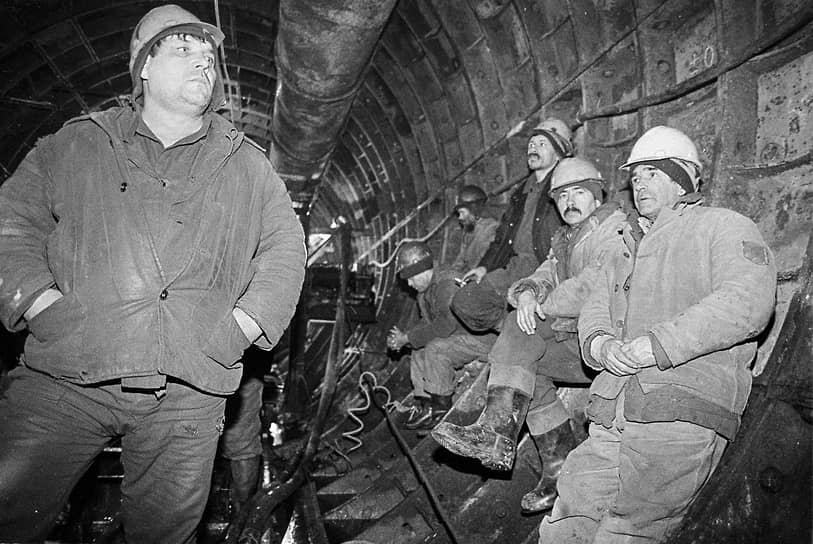 Март 1998 года. Сидячая забастовка работников нижегородского метростроя