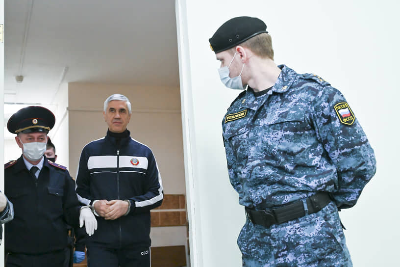 Анатолий Быков считает, что за его уголовным преследованием скрываются политические мотивы