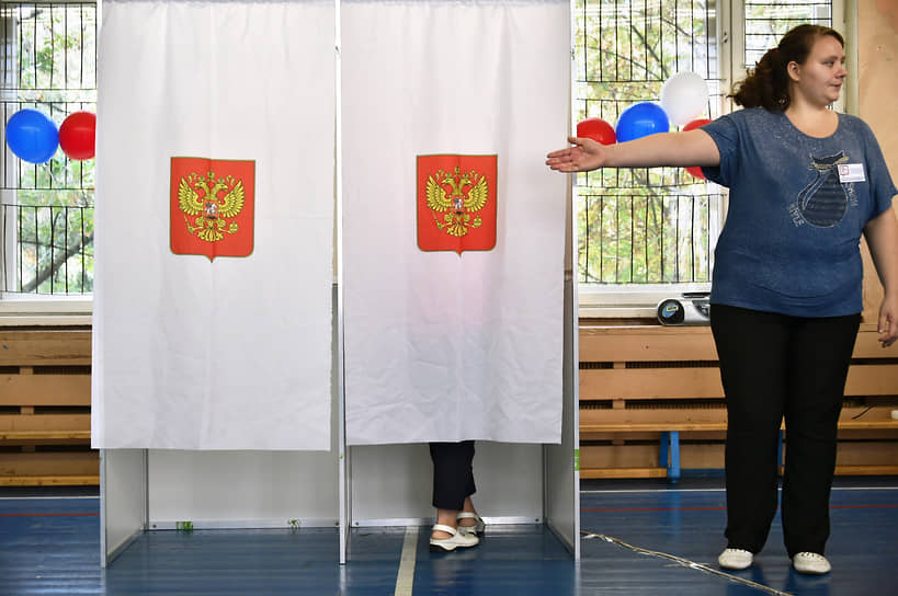 В шести регионах Сибири удостоверения кандидатов на посты губернаторов получили 27 человек