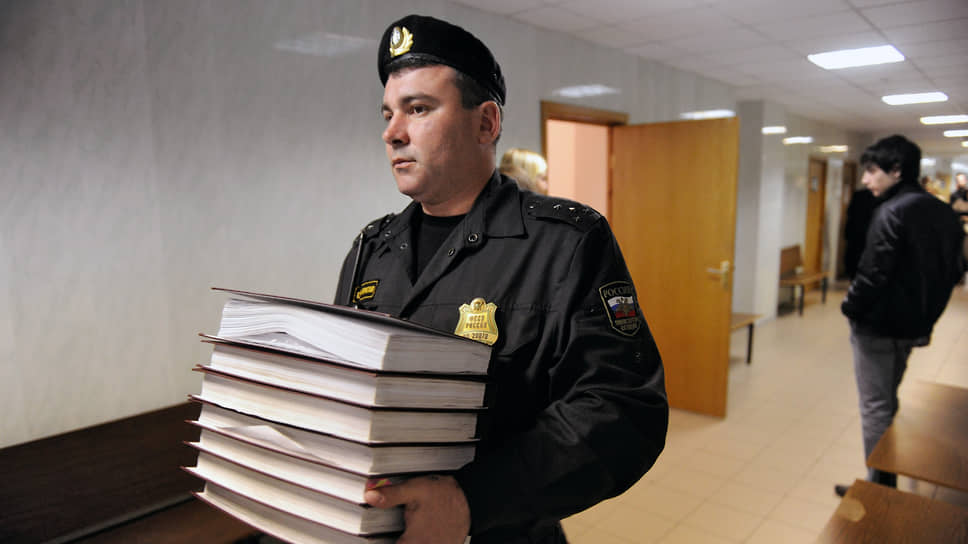По подсчетам силовиков, подпольная банковская организация,  в которую входил и Василий Дякун, совершила трансакции более чем на 9,2 млрд руб. 