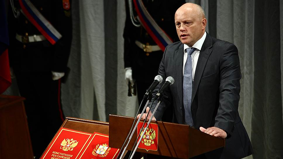 Церемония инаугурации губернатора Виктора Назарова в мае 2012 года.