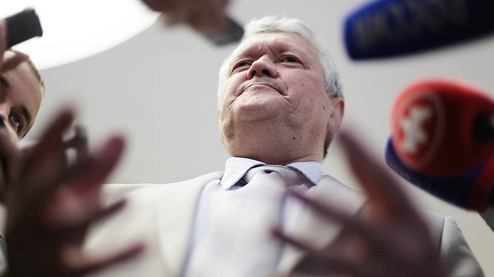 27 сентября пост председателя СО РАН покинул 71-летний академик Александр Асеев в связи с избранием нового главы отделения.