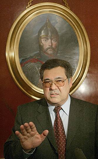 Аман Тулеев во время заседания Государственного совета в Кремлевском дворце, 2003 год.