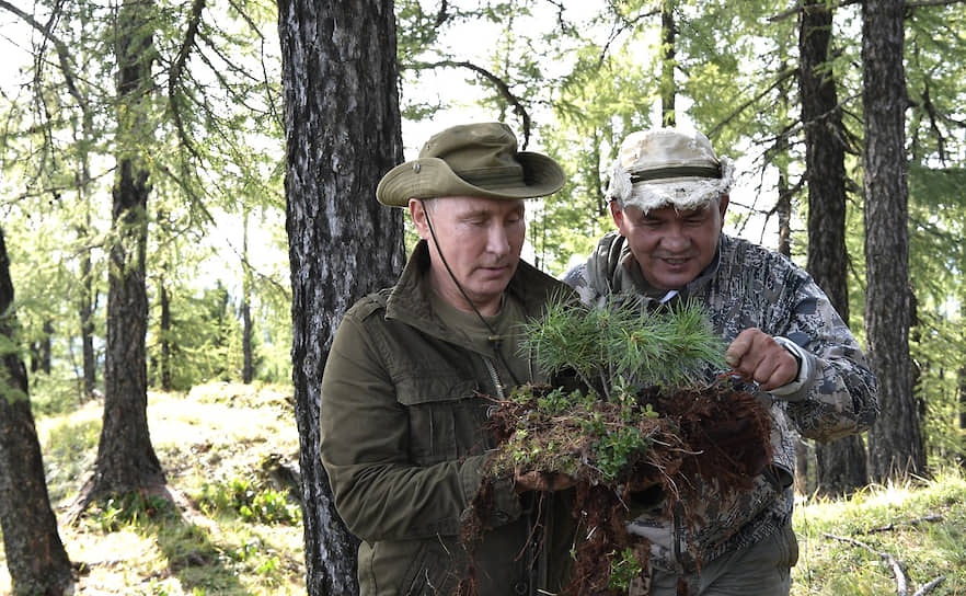 Владимир Путин во время выходных в Туве, 2018 год
