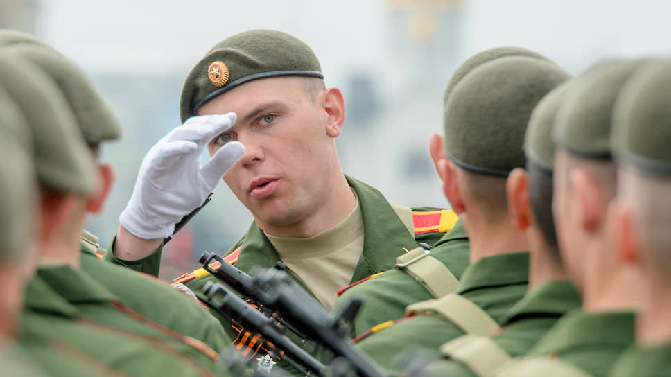 «Мы делаем все, чтобы не провоцировать горожан выходить из дома. Сейчас записывается телемарафон «Во имя грядущих поколений», в процессе записи мы сами узнаем много нового и интересного. Марафон будет транслироваться 9 мая на ''49 канале''»,— сообщила ''Ъ-Сибирь'' глава департамента культуры, спорта и молодежной политики Новосибирска Анна Терешкова 