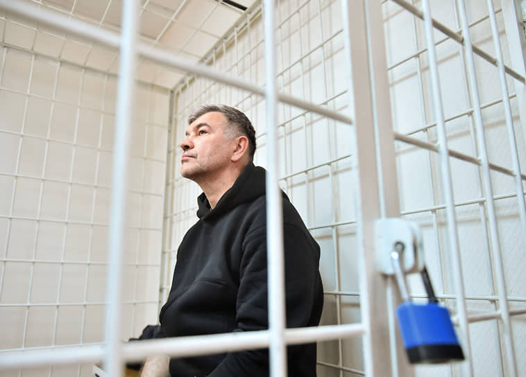 Глава минпромторга Новосибирской области Андрей Гончаров не исключает, что при осуществлении госзакупок для нужд СВО он и его подчиненные могли допустить ошибки 