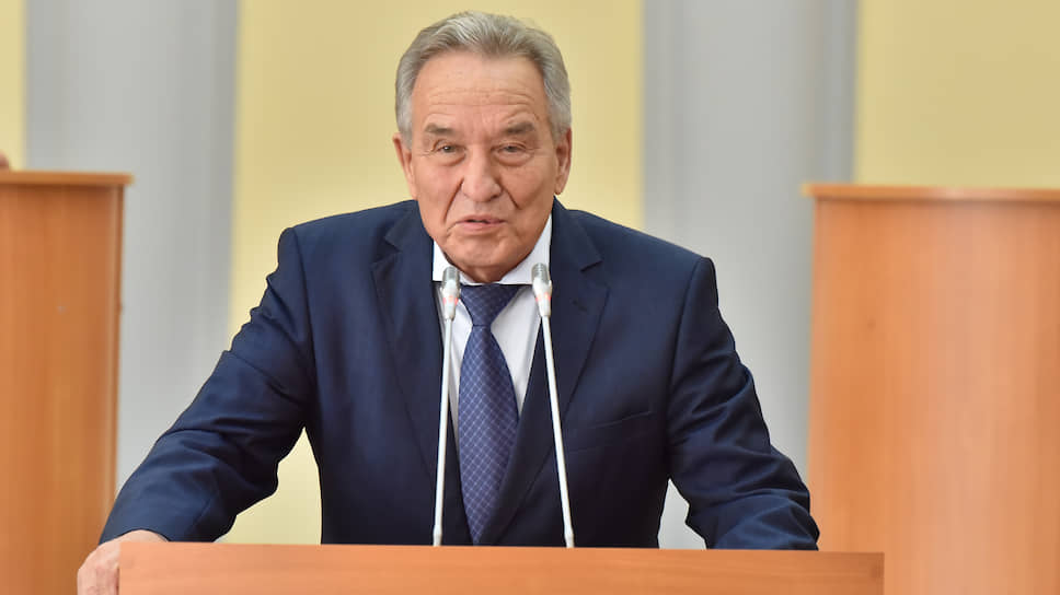 Спикер парламента Хакасии Владимир Штыгашев 