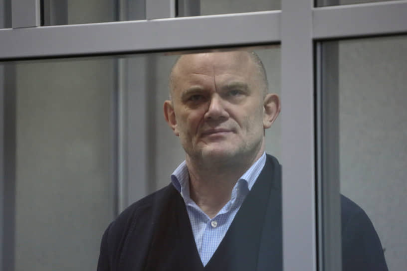 Владимир Нелюбин